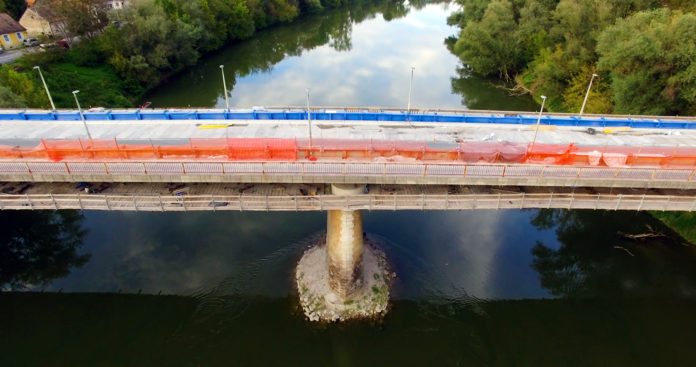 DJI_0702.00_02_20_22.Still002