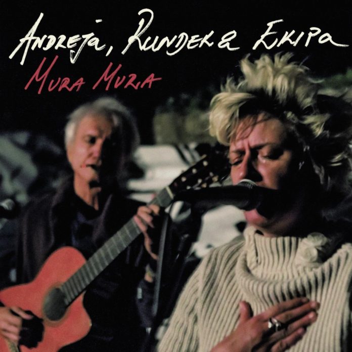 mura-mura-front-30x30cm_300dpi_cmyk