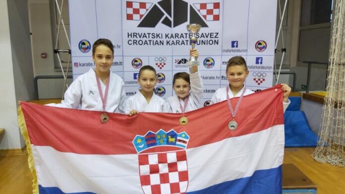 cid_CD7B121E-4E8F-4752-9418-D0388BE3E611-L0-001