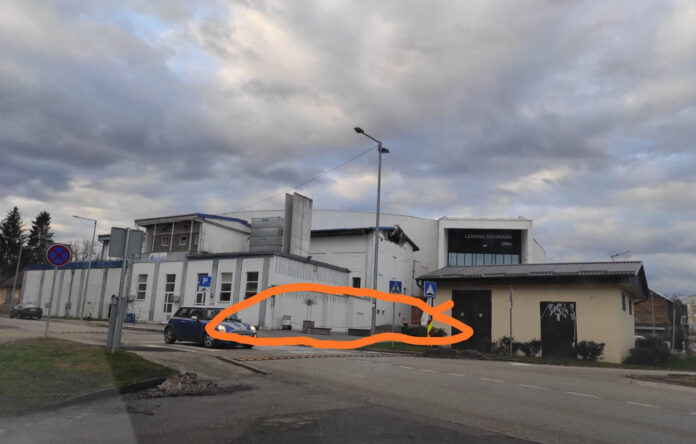 1.Bijeli zid - plaćen 300 000 kuna posebnim ugovorom s Palaceom