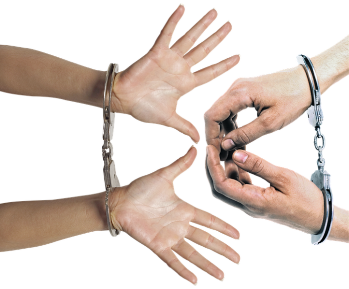 hands-4667526_960_720