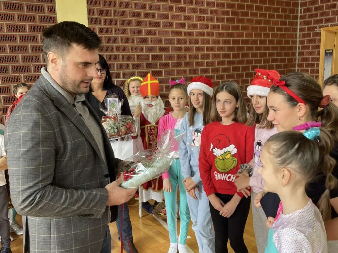 2022-12-05_13-08-49-586